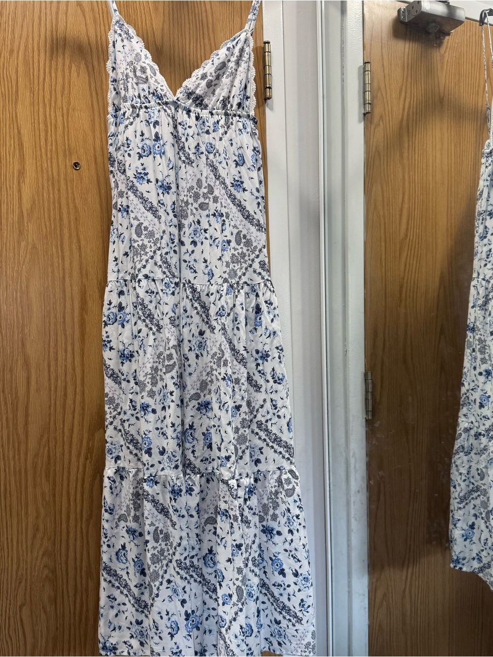 Street Wear Floral White & Blue Slip Dress Size Small Flowy Maxy Dress